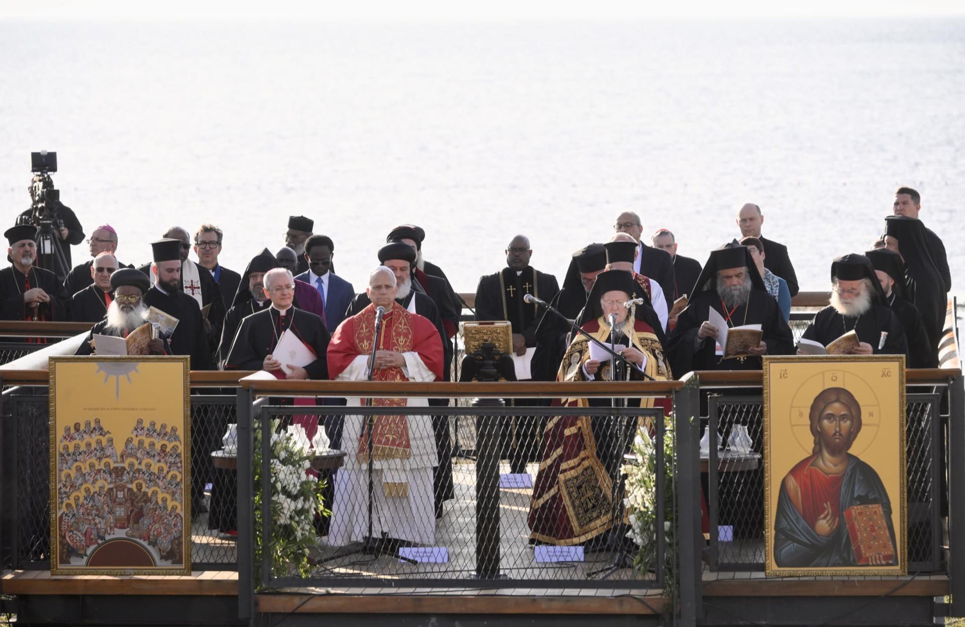 3. Oracion ecumenica del Papa Leon XIV junto al Patriarca Bartolomeo I y los lideres de las Iglesias cristianas celebrada a la orilla del lago de Iznik antigua Nicea